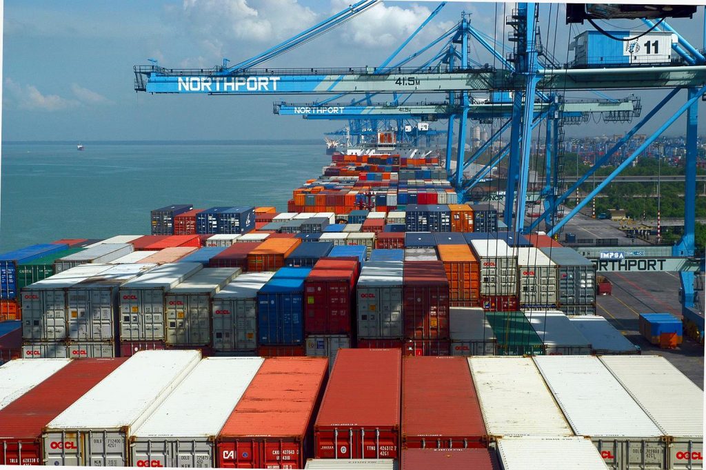 quay cranes northport malaysia 1024x681