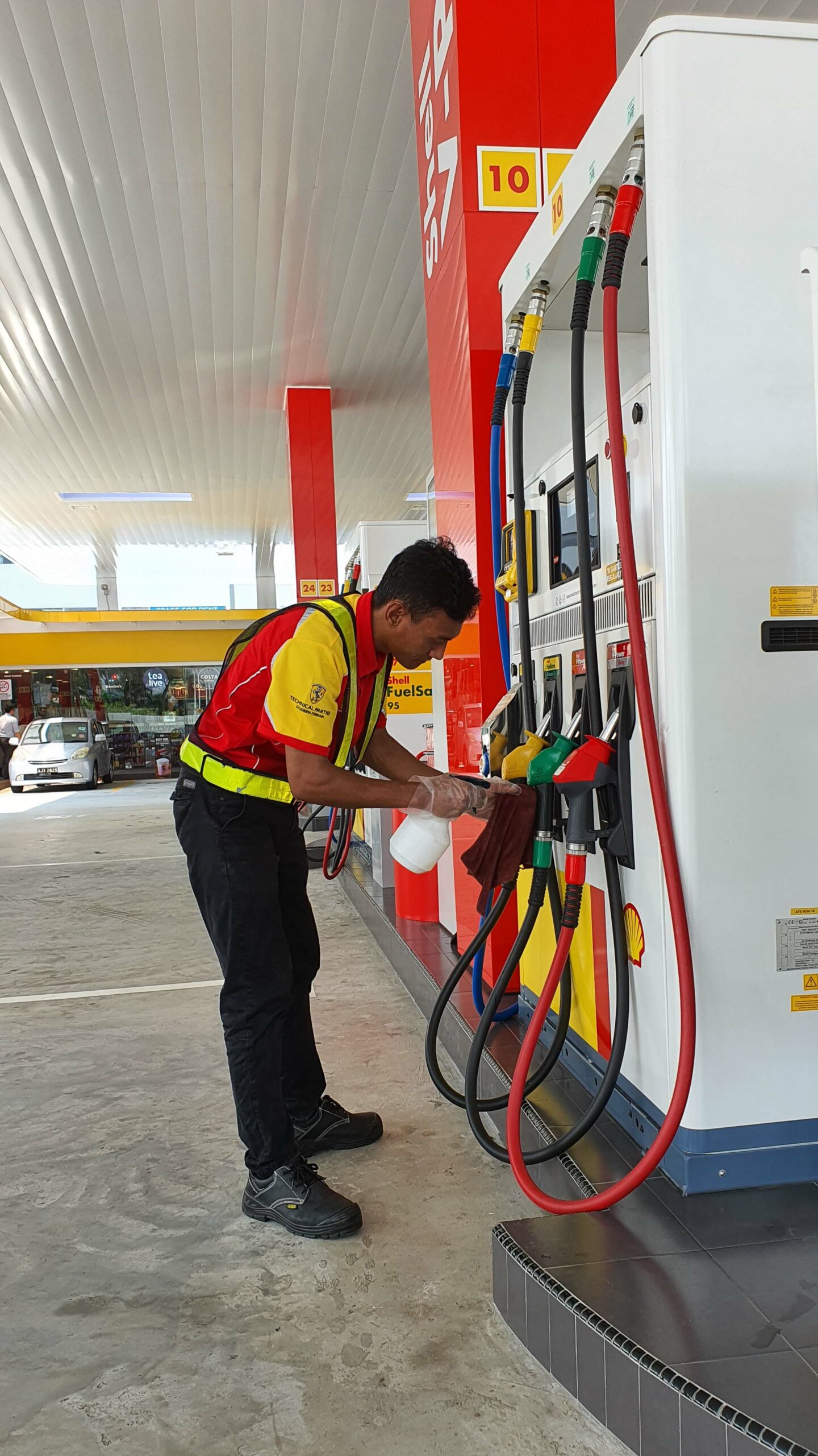 shell malaysia takes extra steps petrol stations safe covid19 coronavirus 1