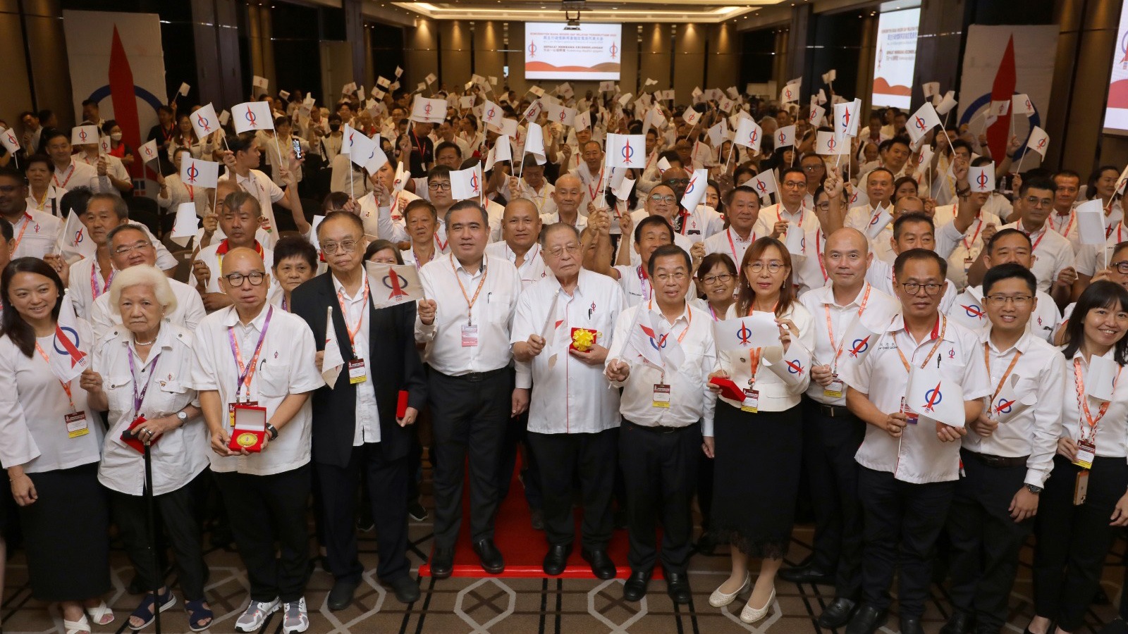 whatsapp image 2024 10 14 at 09.07.59