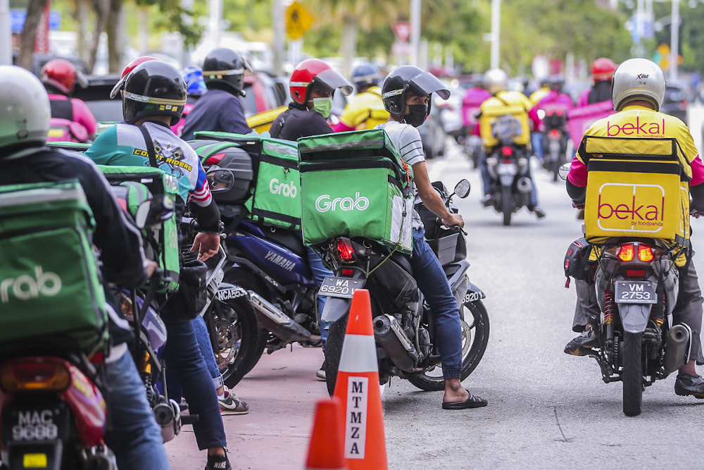 20210417hr8 grab bekal food delivery riders