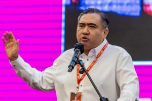 anthony loke 2
