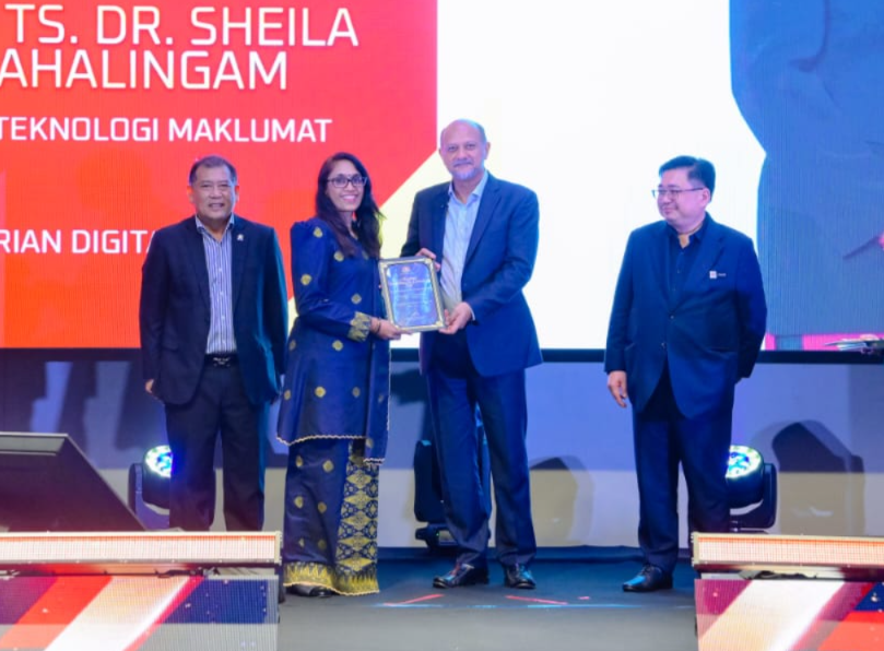 whatsapp image 2025 10 01 at 15.37.40 (1)