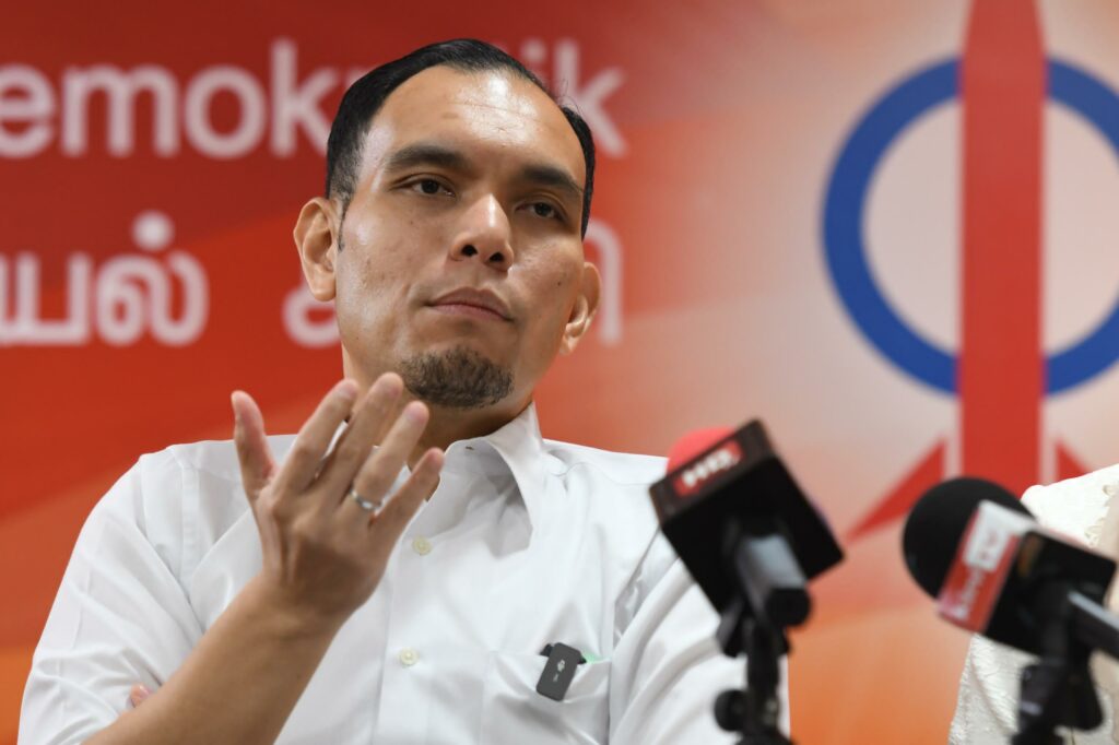 伊党质疑非巫裔受委入阁 谢瑞詹抨违背国家议程