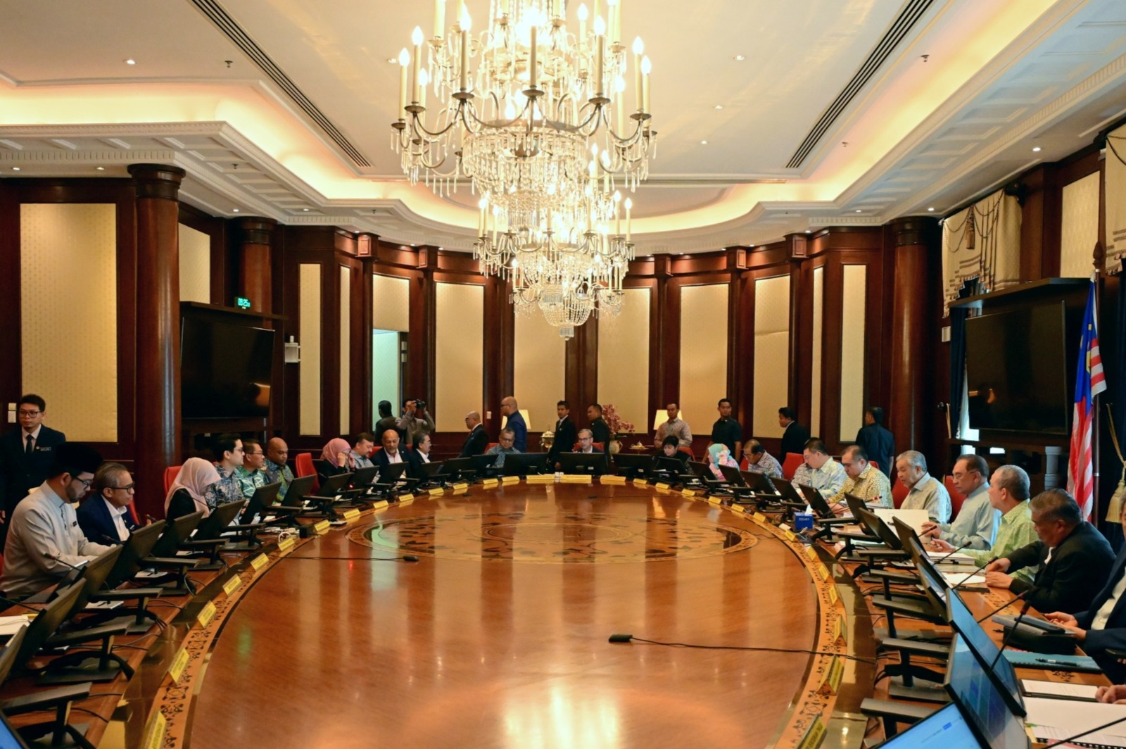 whatsapp image 2026 02 27 at 17.37.59