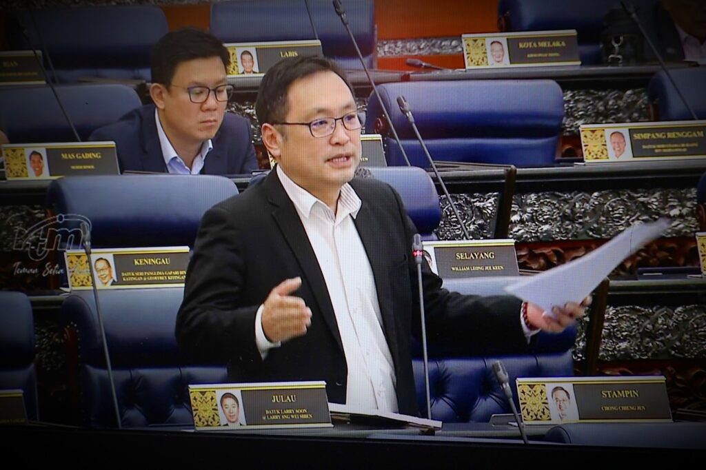砂政党活动频见黑帮身影 人民看到的，不只是合照
