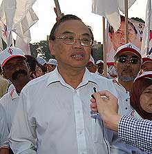 DAP Then and Now Interview with Fong Kui Lun