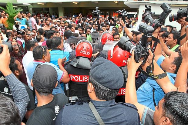 A scene of chaos at the MIC meeting last month (Pic from The Star)