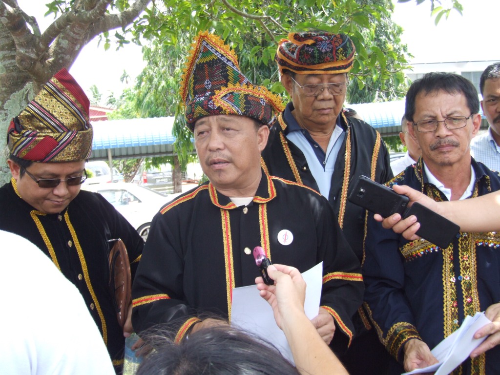 DAP Mahu Peguam Besar Sabah Letak Jawatan, Pinda Undang-undang Tanah ...