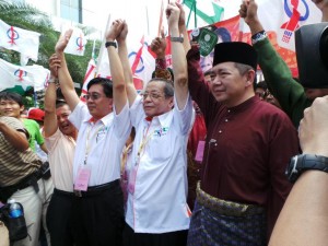 625420_10151341841781073_6679901_n