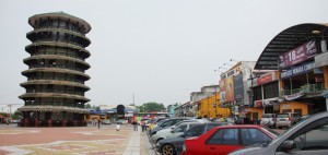 0-menara-condong1