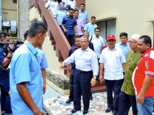 Timbalan Perdana Menteri Tan Sri Muhyiddin Yassin dan Presiden PAS Datuk Seri Abdul Hadi Awang.