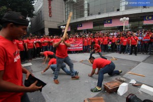 Demo-Baju-Merah-15-of-18